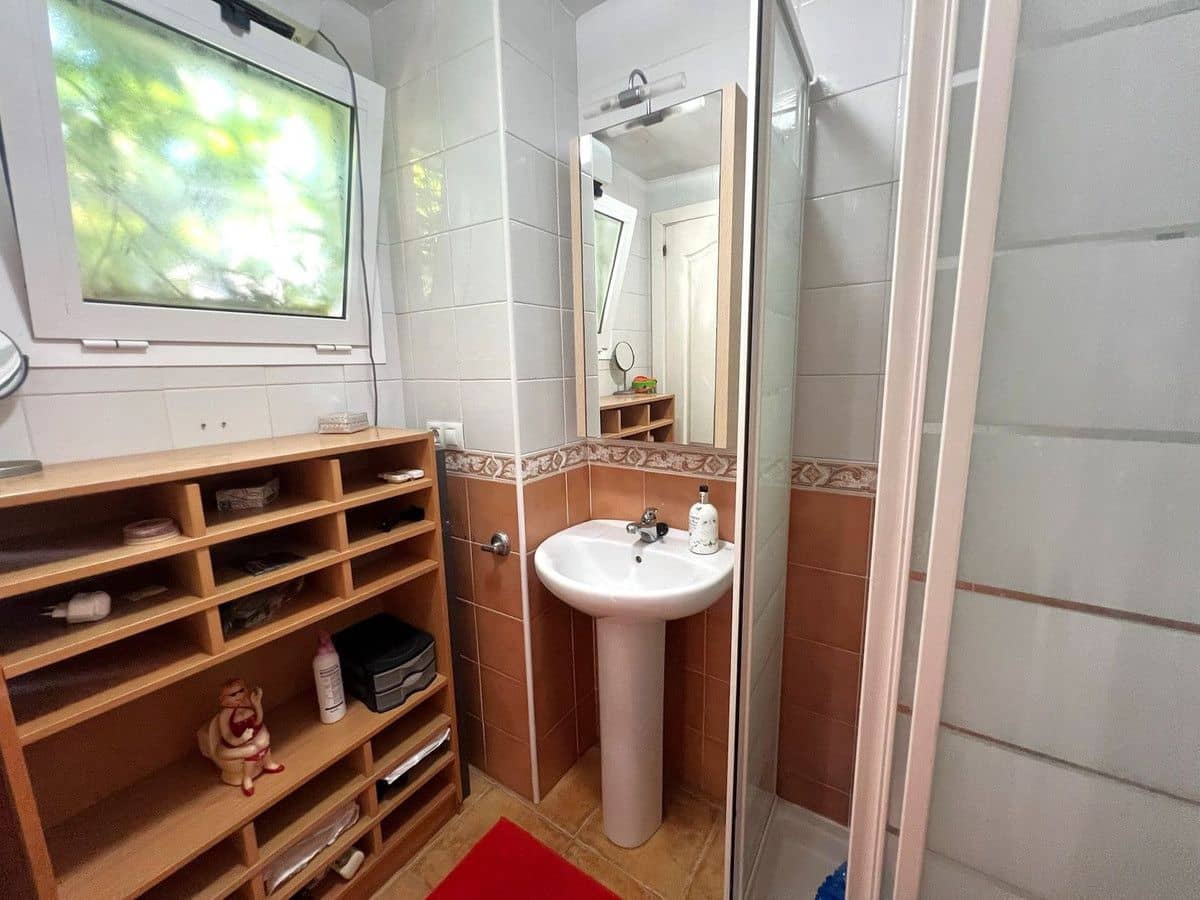 3 soverom Kjedet enebolig til salgs i Fuengirola med svømmebasseng garasje - € 465 000 (Ref: 9634977)