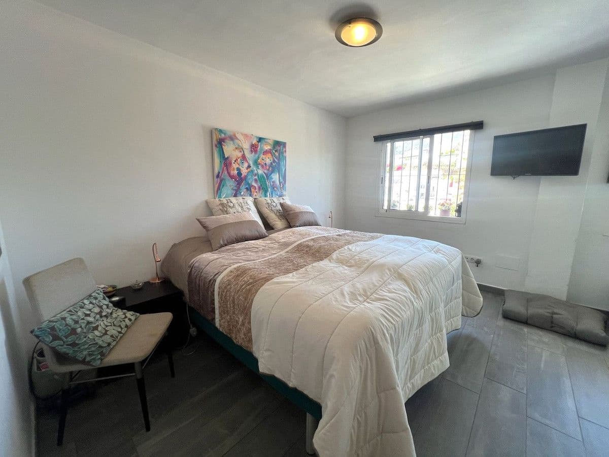 3 soverom Kjedet enebolig til salgs i Fuengirola med svømmebasseng garasje - € 465 000 (Ref: 9634977)