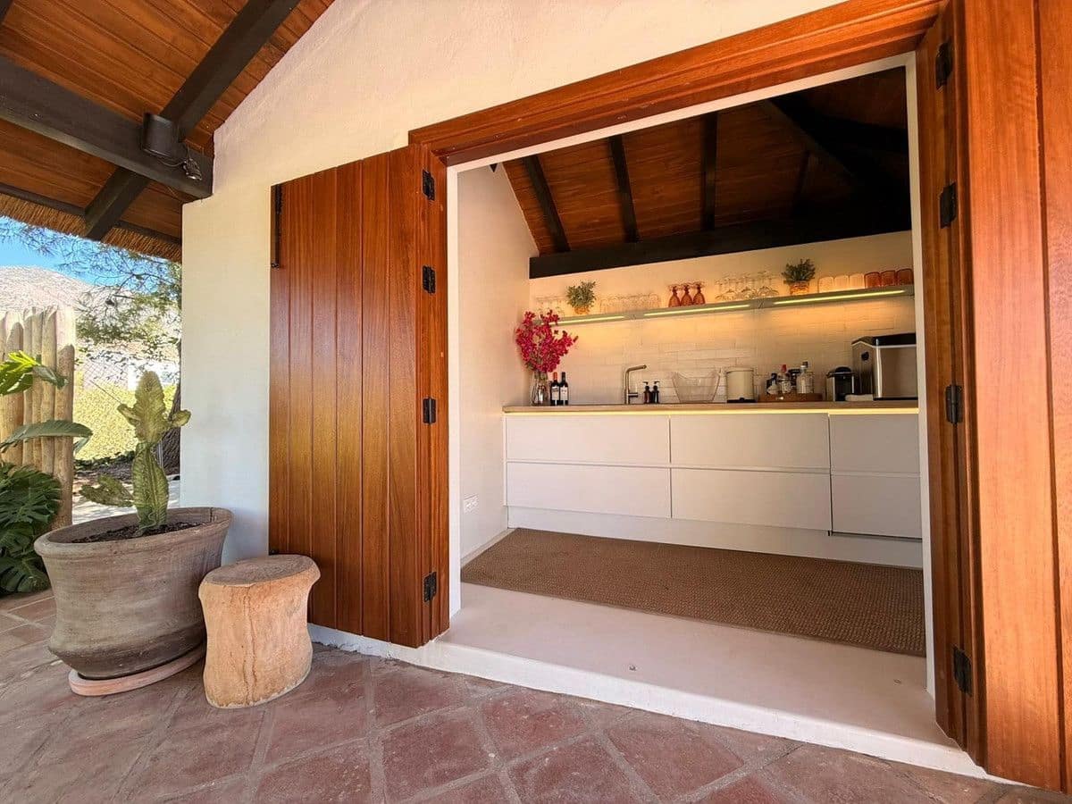 4 soveværelse Villa til salg i Mijas med swimmingpool garage - € 4.108.000 (Ref: 9634978)