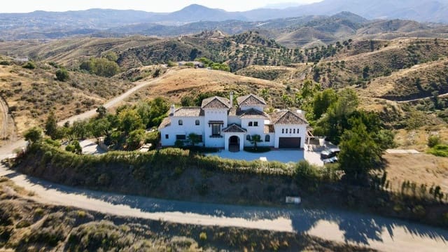 4 soveværelse Villa til salg i Mijas pueblo, Mijas med swimmingpool garage - € 4.108.000 (Ref: 9634978)