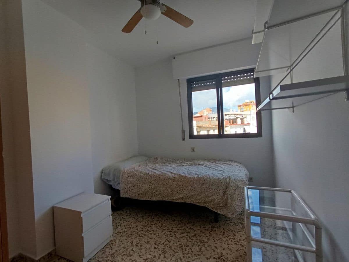 4 makuuhuone Huoneisto myytävänä paikassa Fuengirola - 334 000 € (Ref: 9634980)