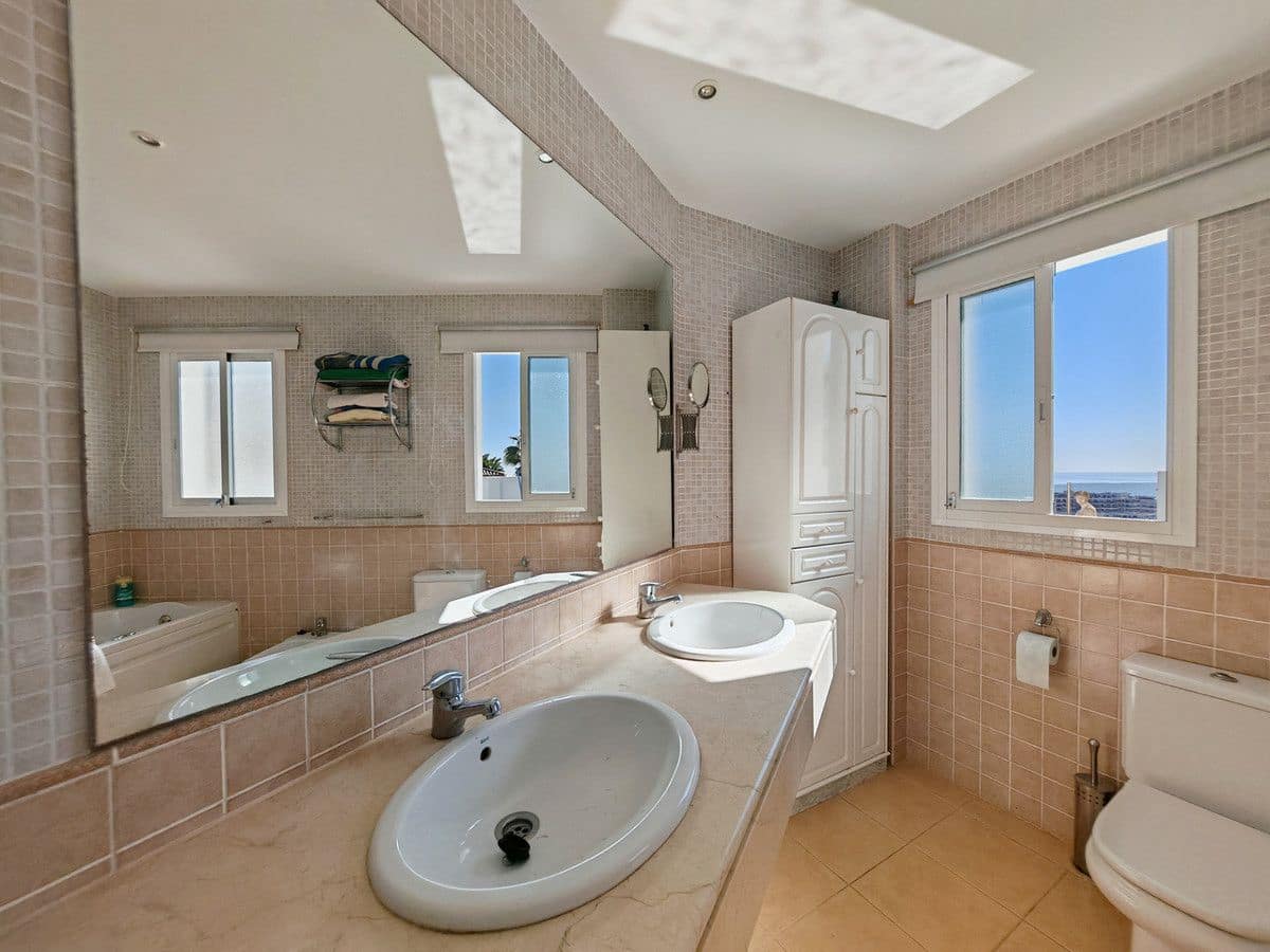 3 chambre Villa/Maison à vendre à Mijas avec piscine garage - 695 000 € (Ref: 9634981)