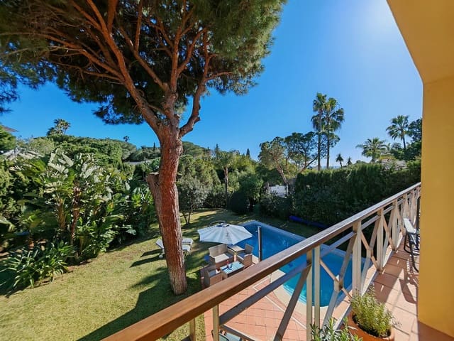 Chalet de 3 habitaciones en Elviria, Marbella en venta con piscina garaje - 905.000 € (Ref: 9634982)