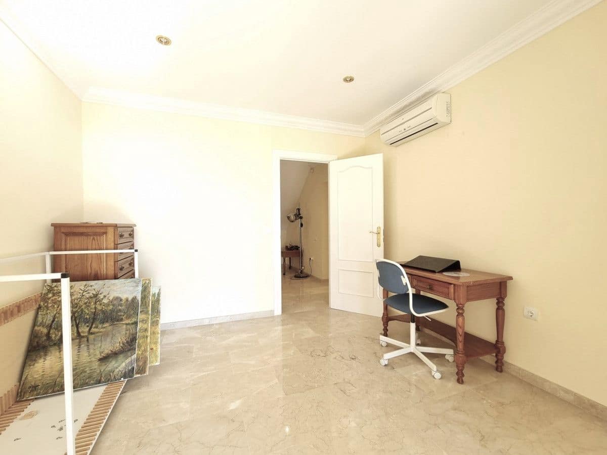 5 chambre Villa/Maison à vendre à Benalmadena avec piscine garage - 1 890 000 € (Ref: 9634983)