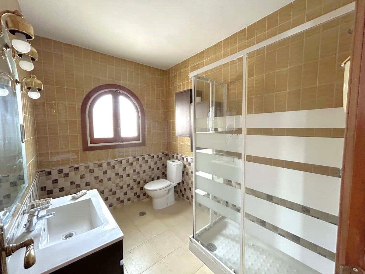 5 soverom Villa til salgs i Mijas med svømmebasseng garasje - € 700 000 (Ref: 9634984)