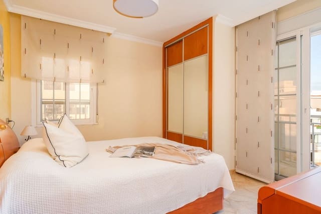 2 soverom Leilighet til salgs i Centro ciudad, Fuengirola med garasje - € 310 000 (Ref: 9634985)