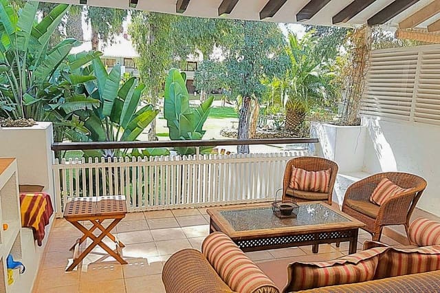 2 bedroom Beach Apartment for sale in Aloha Golf, Marbella with pool garage - € 485,000 (Ref: 9634986)