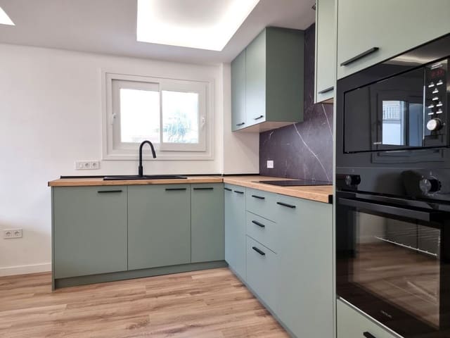 Apartamento Playa de 3 habitaciones en Las Gaviotas  - Carvajal, Fuengirola en venta con garaje - 430.000 € (Ref: 9634987)