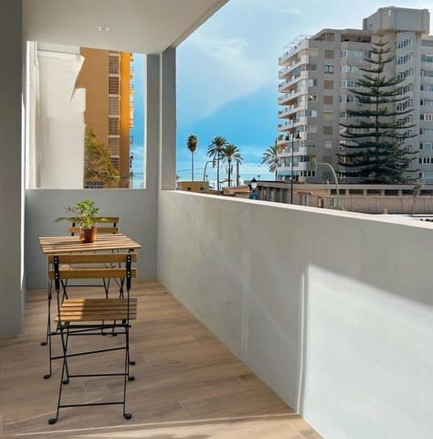Apartamento Playa de 3 habitaciones en Las Gaviotas  - Carvajal, Fuengirola en venta con garaje - 430.000 € (Ref: 9634987)
