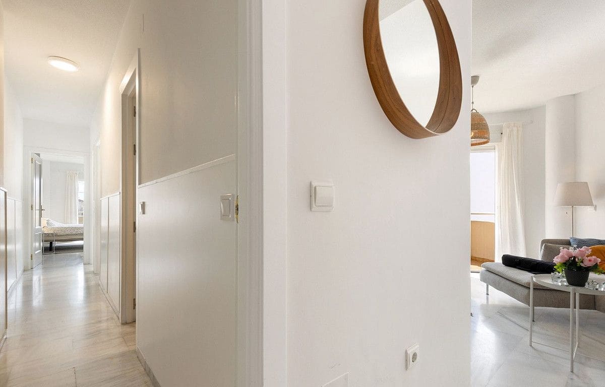 3 soveværelse Strandlejlighed til salg i Torremolinos med swimmingpool garage - € 480.000 (Ref: 9634988)