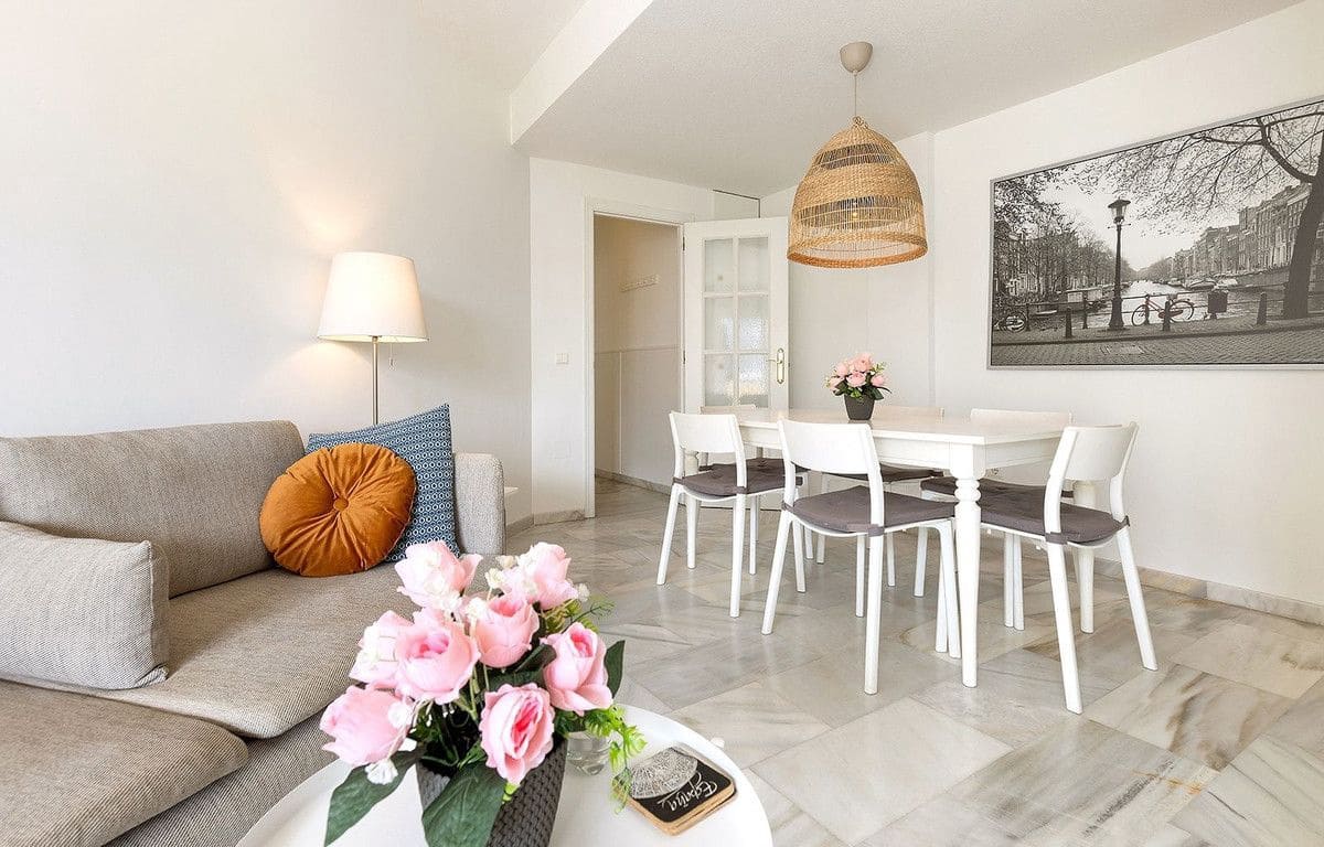 3 soveværelse Strandlejlighed til salg i Torremolinos med swimmingpool garage - € 480.000 (Ref: 9634988)