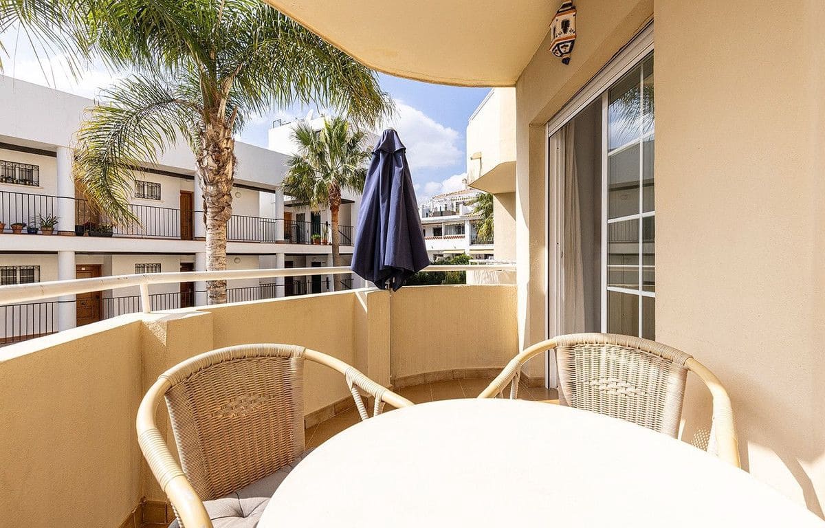 3 soveværelse Strandlejlighed til salg i Torremolinos med swimmingpool garage - € 480.000 (Ref: 9634988)