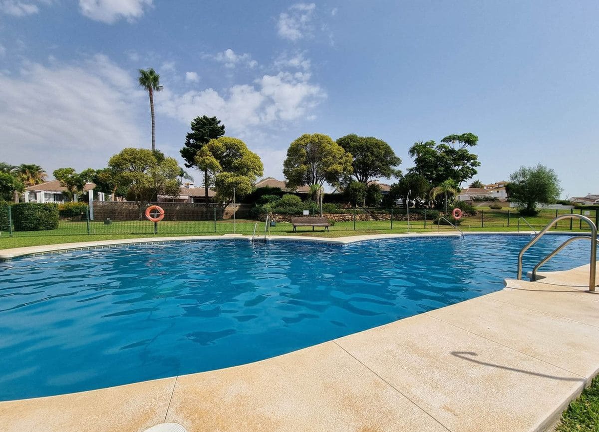 Chalet de 3 habitaciones en Mijas en venta con piscina garaje - 1.200.000 € (Ref: 9634989)