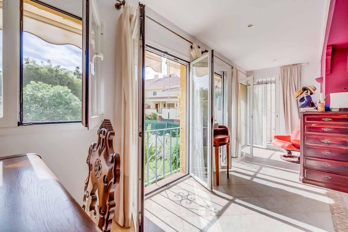 2 sypialnia Willa na sprzedaż w Fuengirola z basenem garażem - 469 000 € (Ref: 9634991)