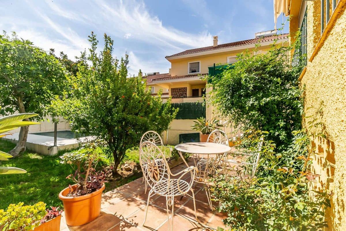 2 sypialnia Willa na sprzedaż w Fuengirola z basenem garażem - 469 000 € (Ref: 9634991)