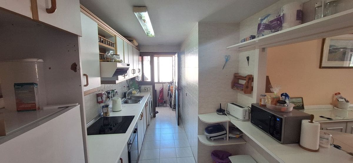 2 bedroom Apartment for sale in Fuengirola - € 360,000 (Ref: 9650362)