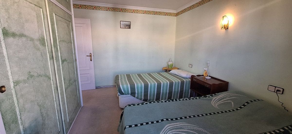 2 bedroom Apartment for sale in Fuengirola - € 360,000 (Ref: 9650362)