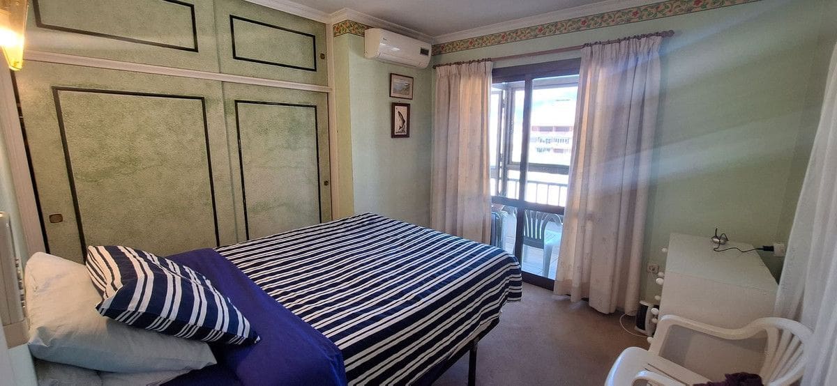 2 bedroom Apartment for sale in Fuengirola - € 360,000 (Ref: 9650362)