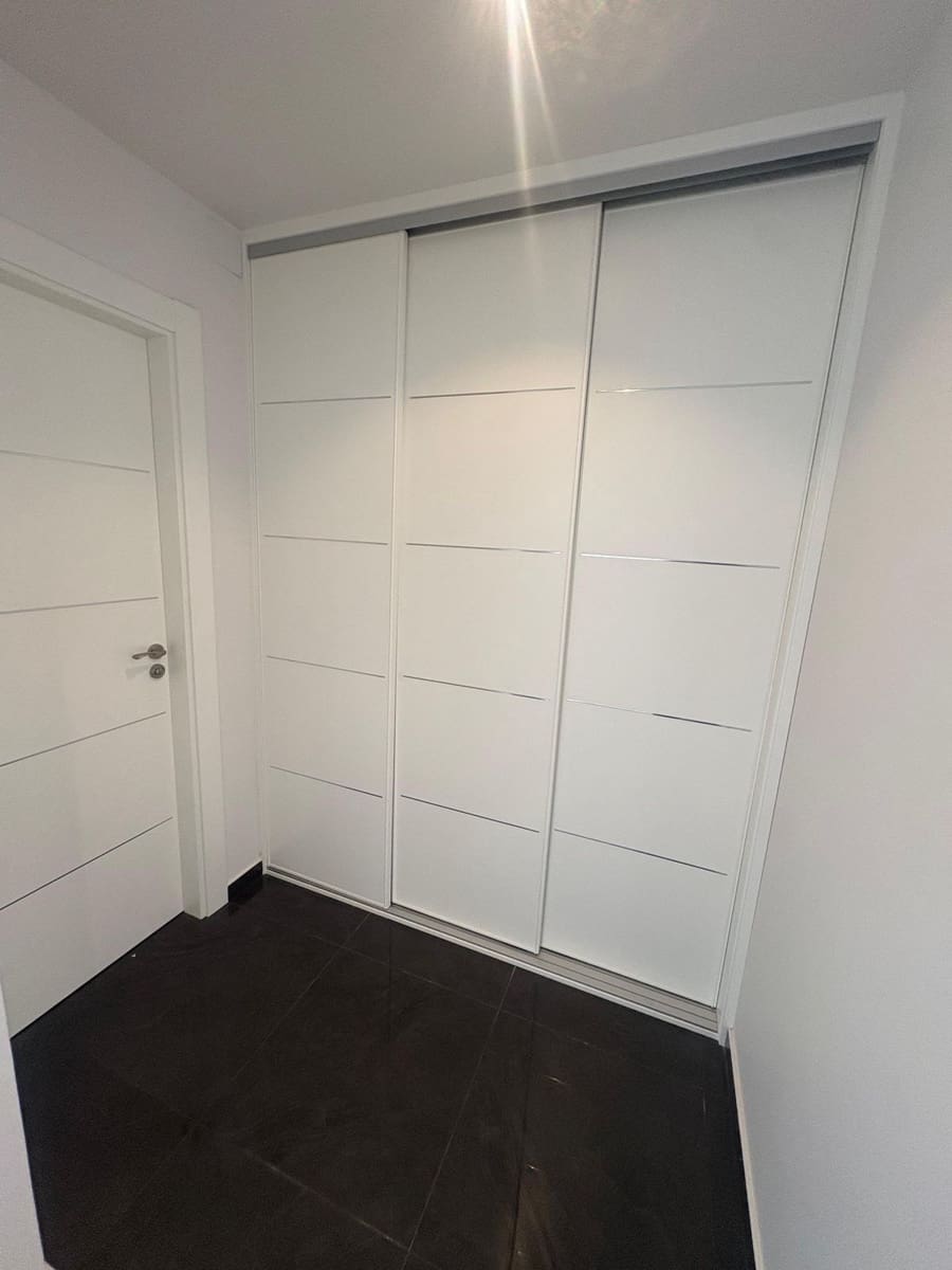 2 bedroom Beach Apartment for sale in Fuengirola with garage - € 650,000 (Ref: 9673636)