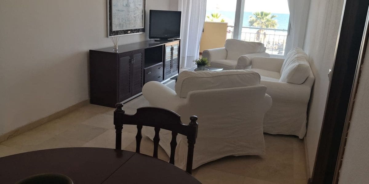 3 bedroom Beach Apartment for sale in Fuengirola with garage - € 750,000 (Ref: 9678154)