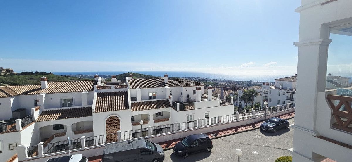 2 sypialnia Apartament na sprzedaż w Mijas z basenem garażem - 450 000 € (Ref: 9688674)