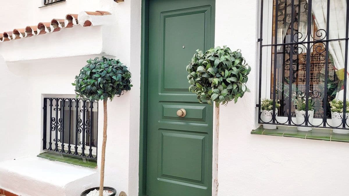 Adosado de 1 habitación en Benalmádena en venta con piscina garaje - 259.000 € (Ref: 9688675)