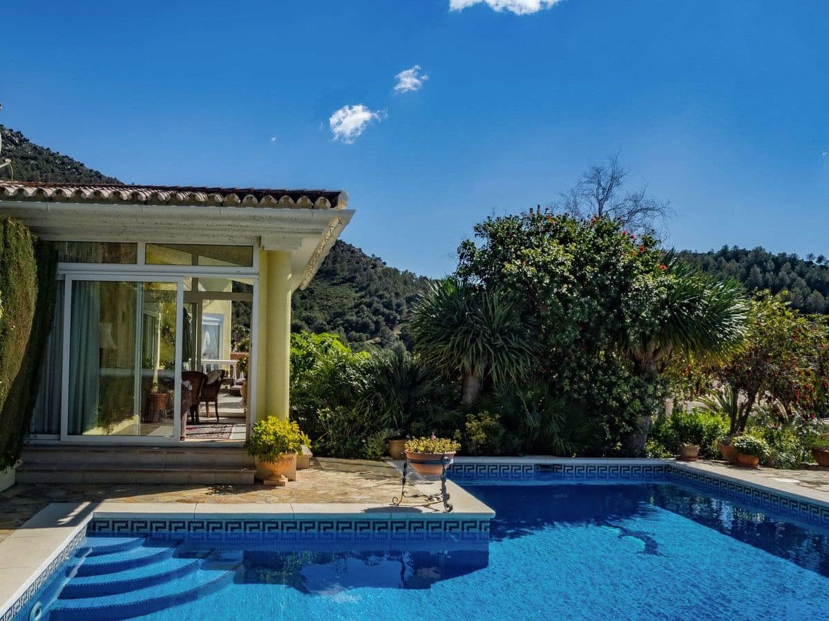 6 soverom Villa til salgs i Mijas med svømmebasseng garasje - € 2 958 500 (Ref: 9688676)