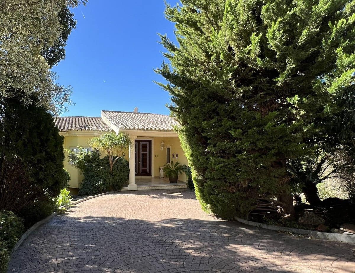 6 soverom Villa til salgs i Mijas med svømmebasseng garasje - € 2 958 500 (Ref: 9688676)