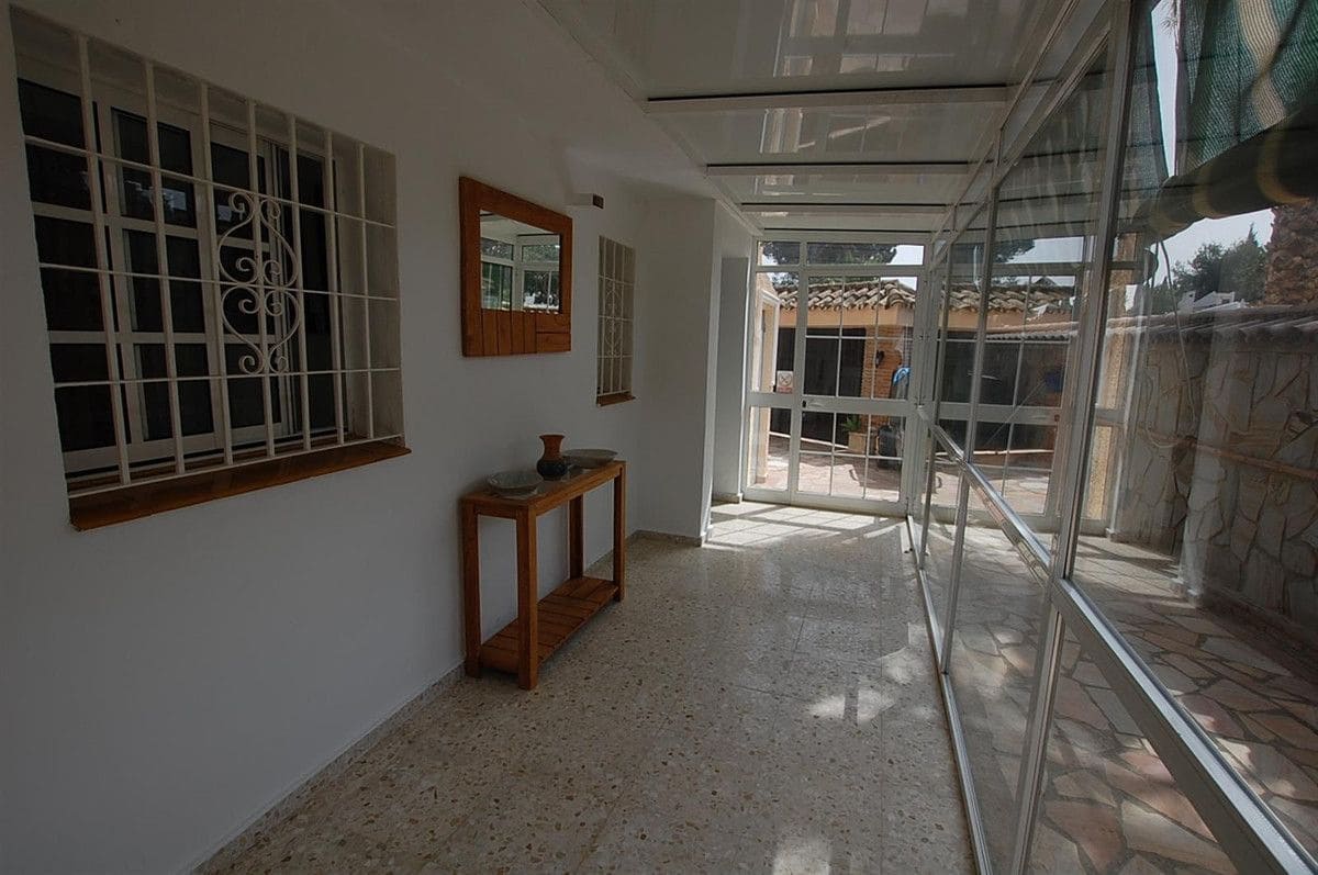 5 makuuhuone Huvila myytävänä paikassa Mijas mukana uima-altaan 
autotalli - 695 000 € (Ref: 9688681)