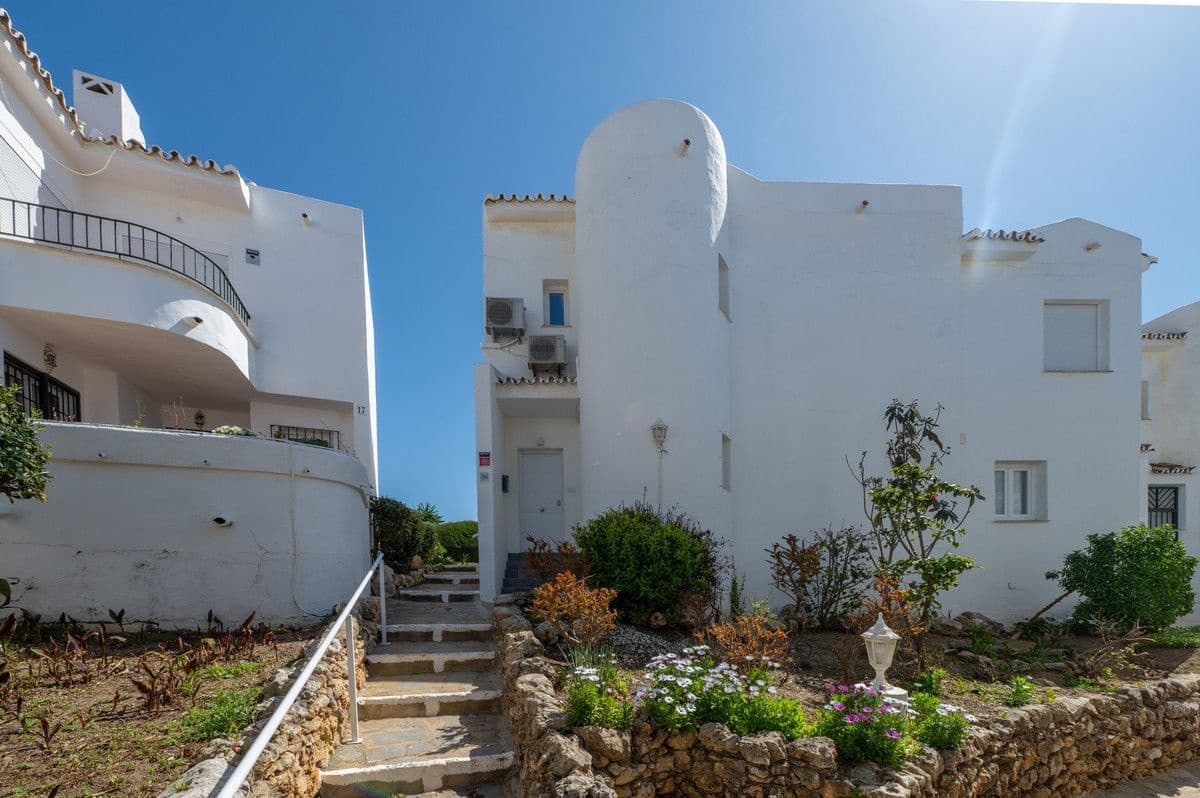 2 bedroom Townhouse for sale in Mijas with pool garage - € 745,000 (Ref: 9688685)