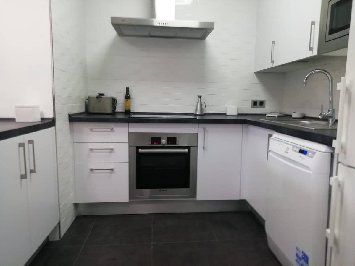 3 soveværelse Strandlejlighed til salg i Fuengirola med swimmingpool garage - € 745.000 (Ref: 9688687)