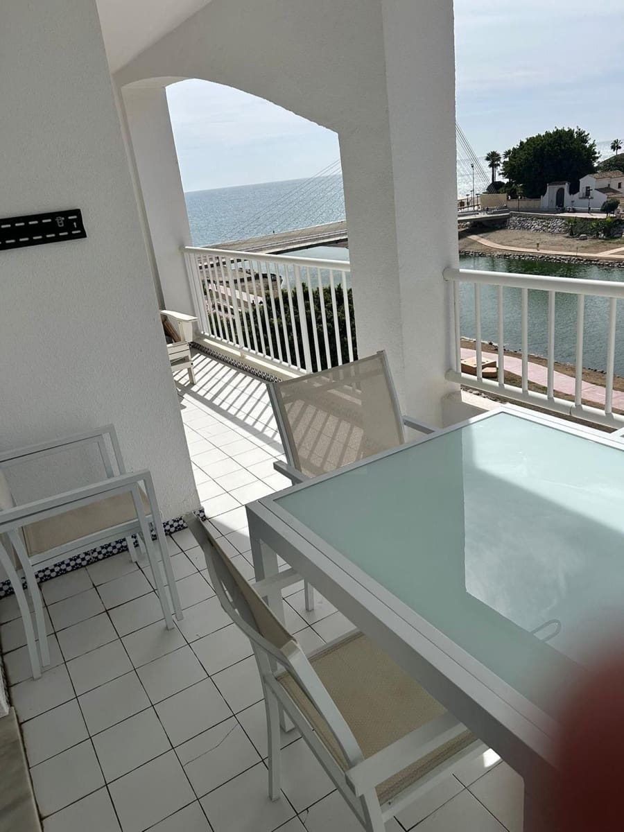3 soveværelse Strandlejlighed til salg i Fuengirola med swimmingpool garage - € 745.000 (Ref: 9688687)
