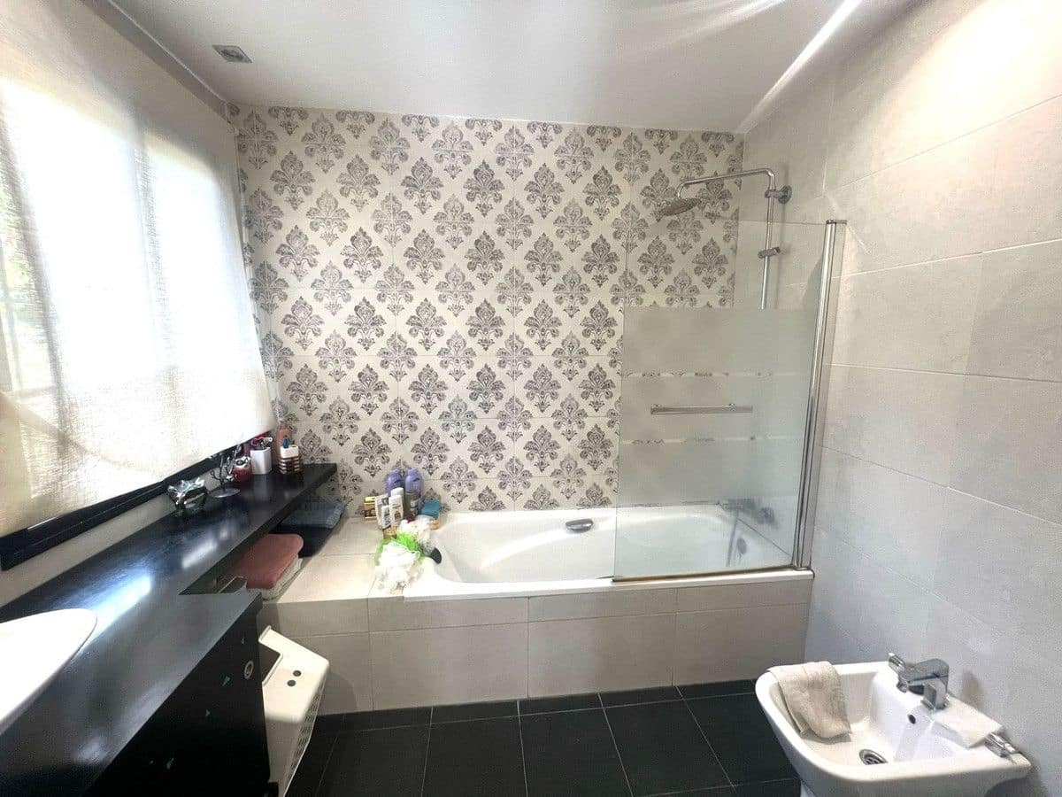 4 soverom Villa til salgs i Mijas med svømmebasseng garasje - € 659 000 (Ref: 9688691)