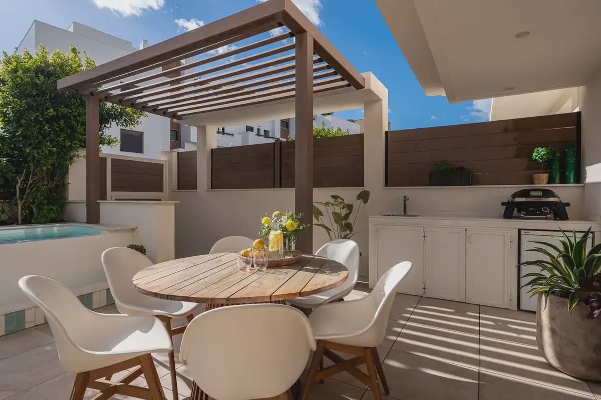 4 soverom Kjedet enebolig til salgs i Mijas med svømmebasseng garasje - € 1 050 000 (Ref: 9688692)