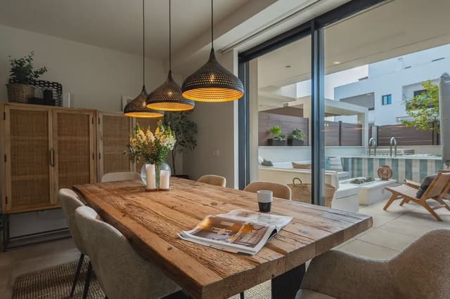4 soverom Kjedet enebolig til salgs i La Cala de Mijas, Mijas med svømmebasseng garasje - € 1 050 000 (Ref: 9688692)