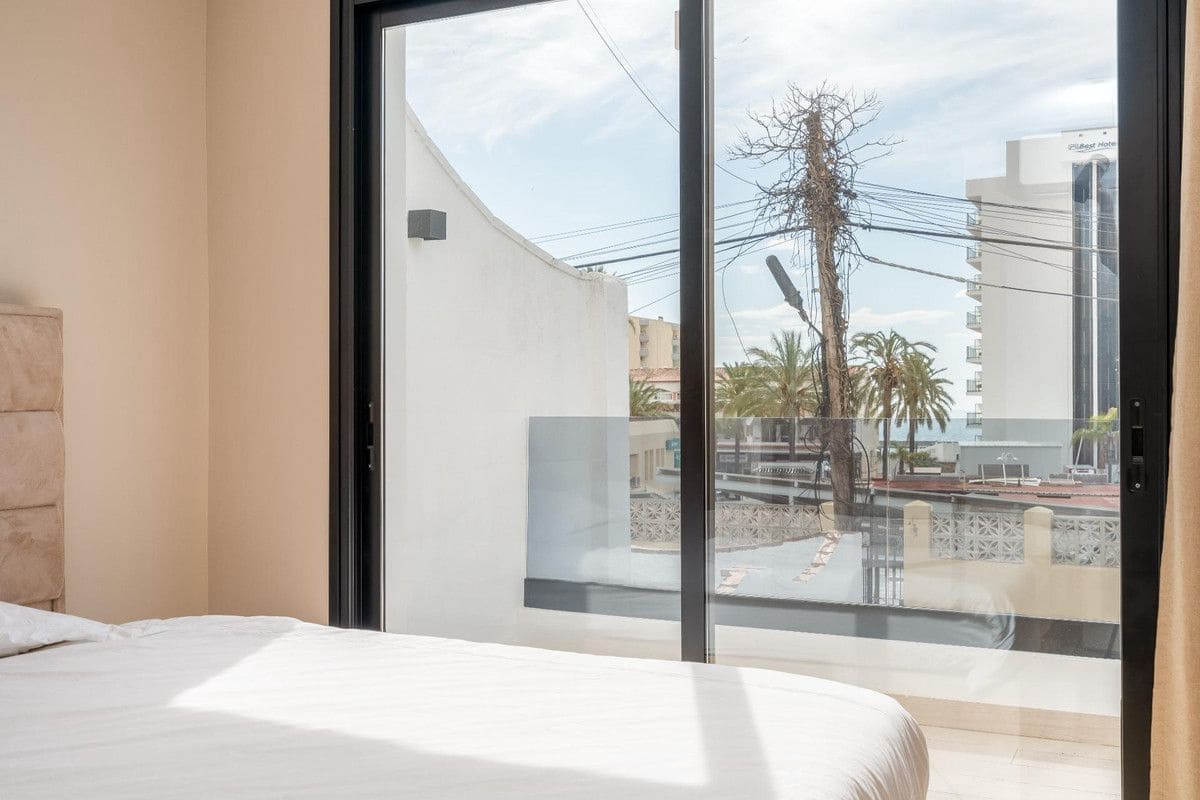 Chalet de 7 habitaciones en Benalmádena en venta con piscina garaje - 1.150.000 € (Ref: 9688693)