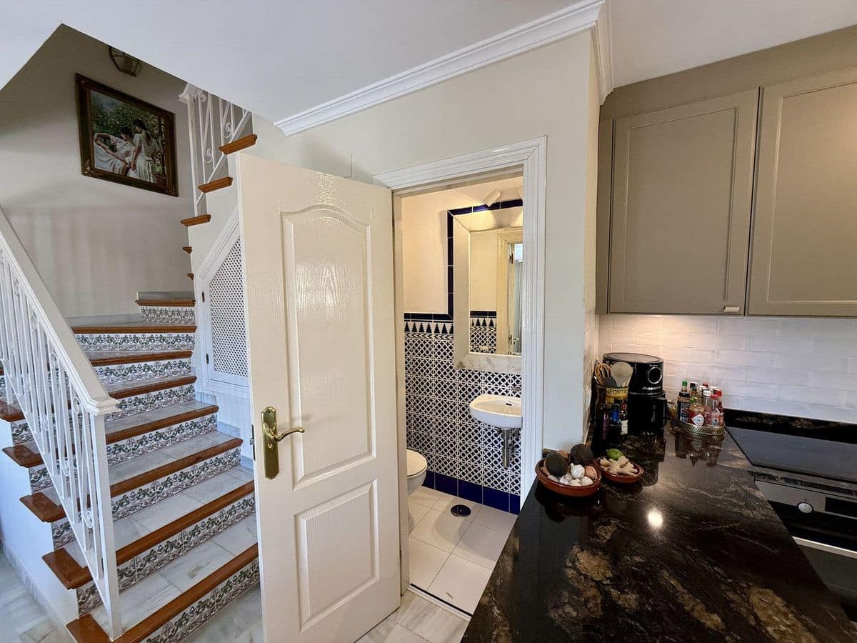 2 bedroom Townhouse for sale in Mijas with pool garage - € 415,000 (Ref: 9688696)