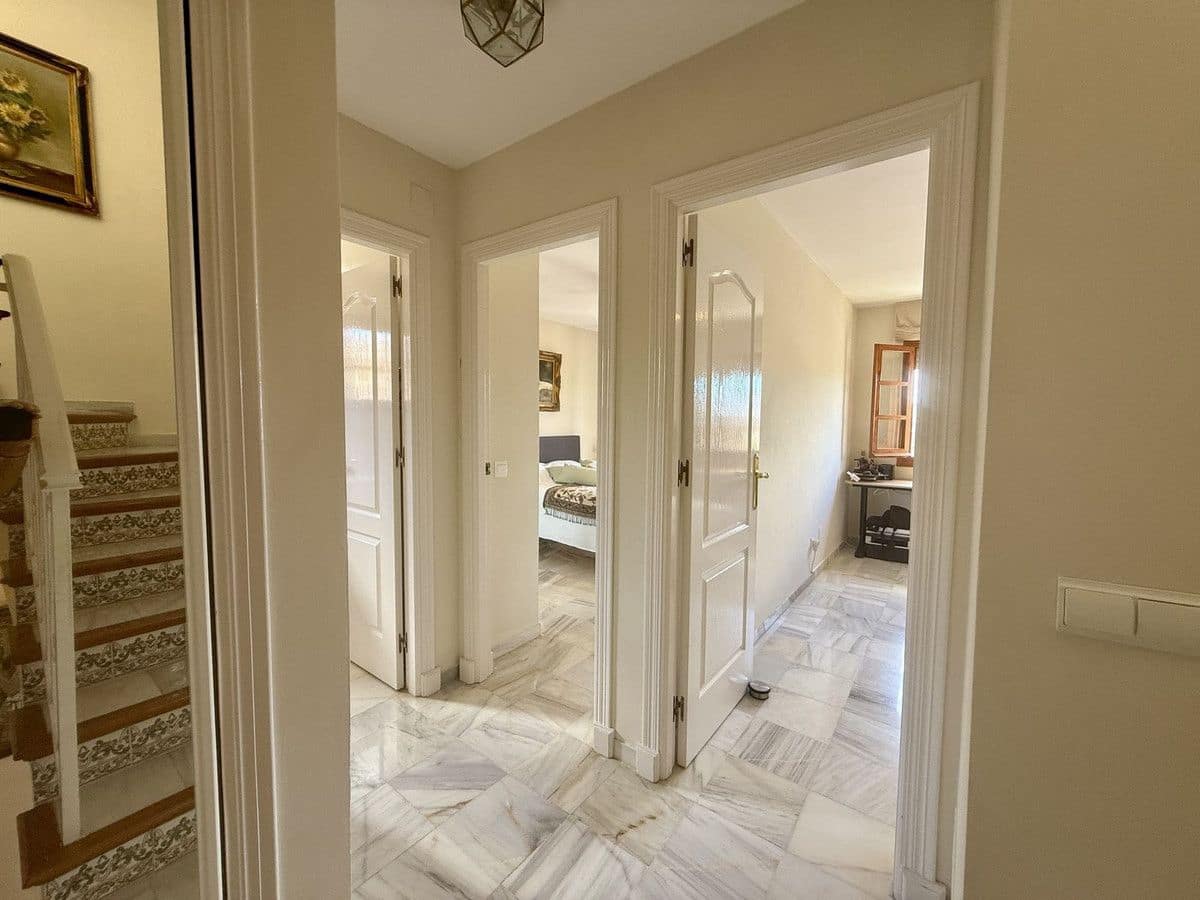 2 bedroom Townhouse for sale in Mijas with pool garage - € 415,000 (Ref: 9688696)