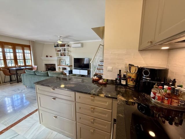 2 bedroom Townhouse for sale in Mijas Golf, Mijas with pool garage - € 415,000 (Ref: 9688696)