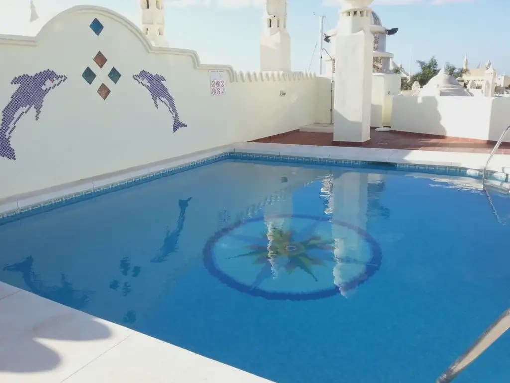 2 soveværelse Lejlighed til salg i Benalmadena med swimmingpool garage - € 699.000 (Ref: 9688700)