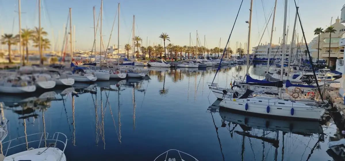 2 soveværelse Lejlighed til salg i Benalmadena med swimmingpool garage - € 699.000 (Ref: 9688700)
