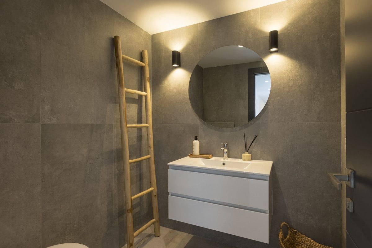 5 sypialnia Willa na sprzedaż w Marbella z basenem garażem - 5 950 000 € (Ref: 9688706)