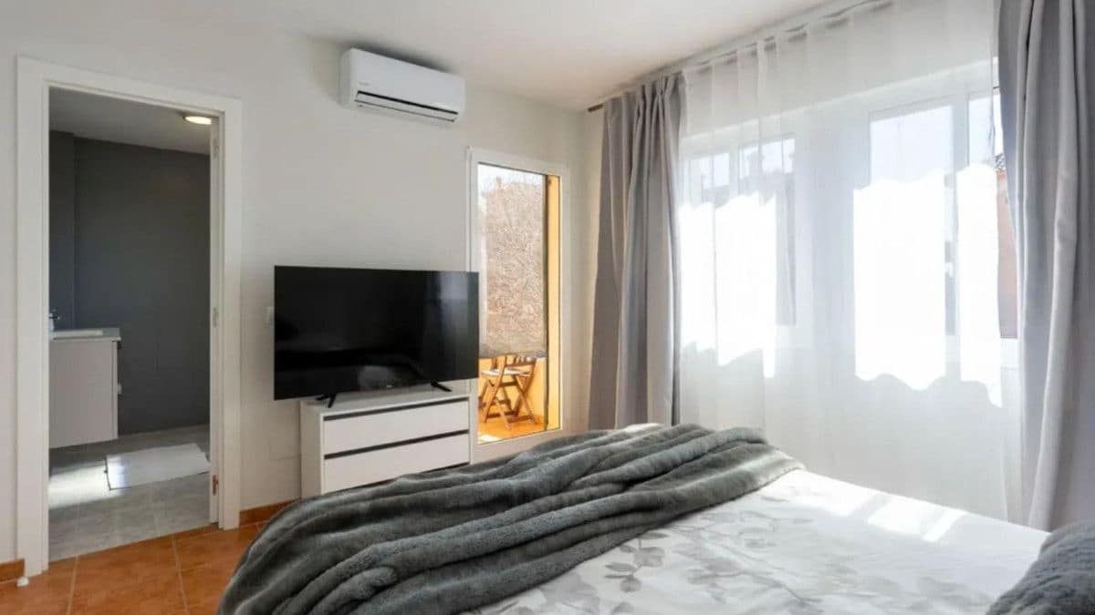 3 soverom Kjedet enebolig til salgs i Marbella med svømmebasseng - € 770 000 (Ref: 9688707)