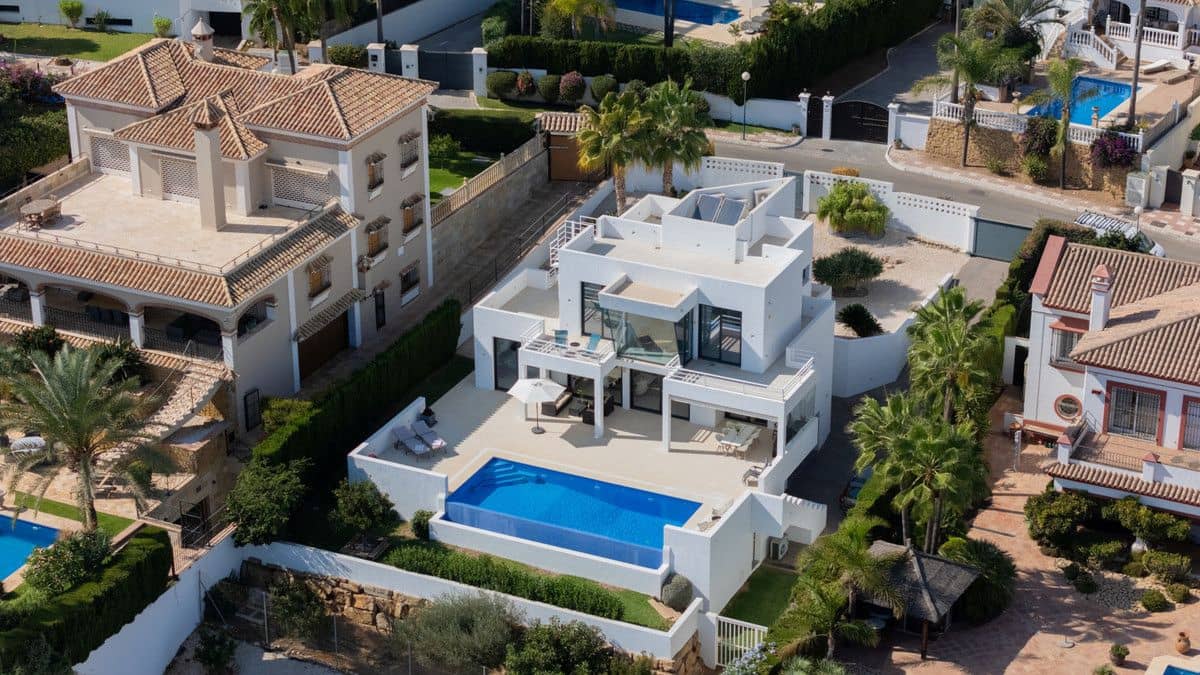 4 sovrum Villa till salu i Mijas med pool garage - 2 395 000 € (Ref: 9688710)
