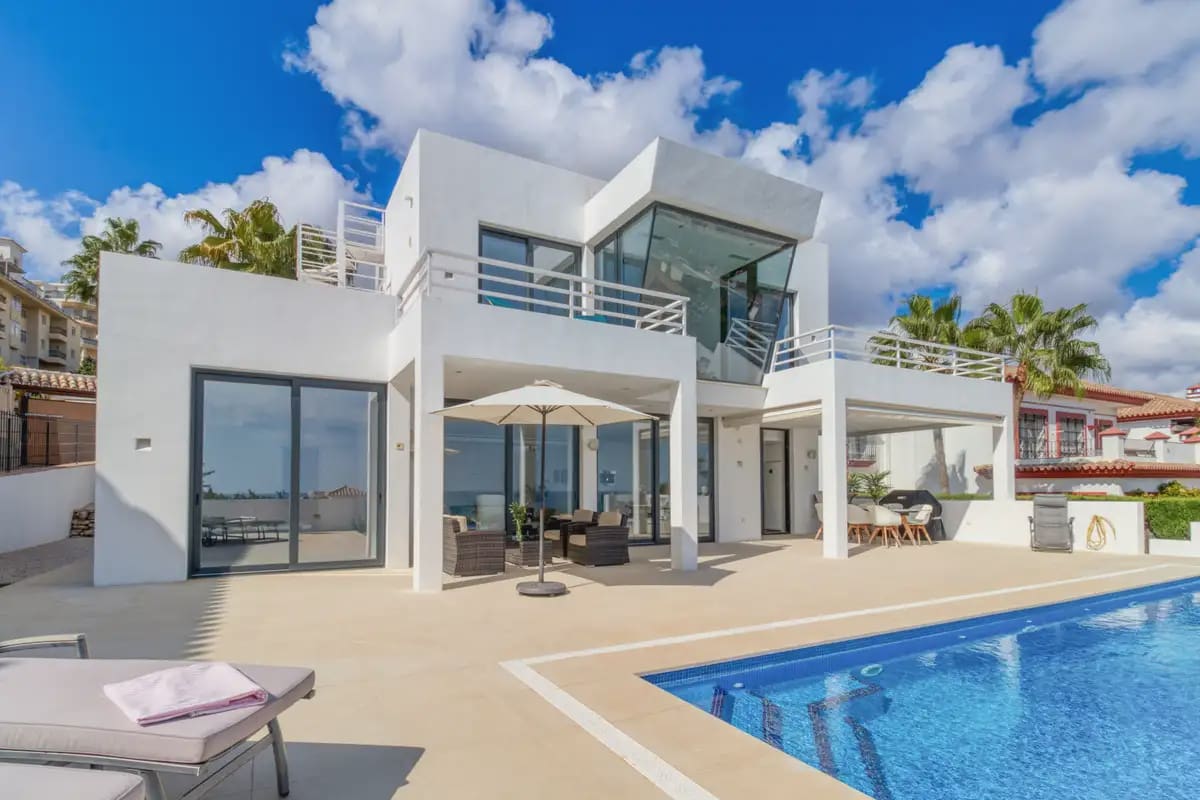 4 Zimmer Villa zu verkaufen in Mijas mit Pool Garage - 2.245.000 € (Ref: 9688710)