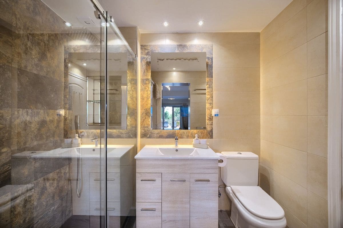 4 bedroom Villa for sale in Mijas with pool garage - € 1,540,000 (Ref: 9688712)