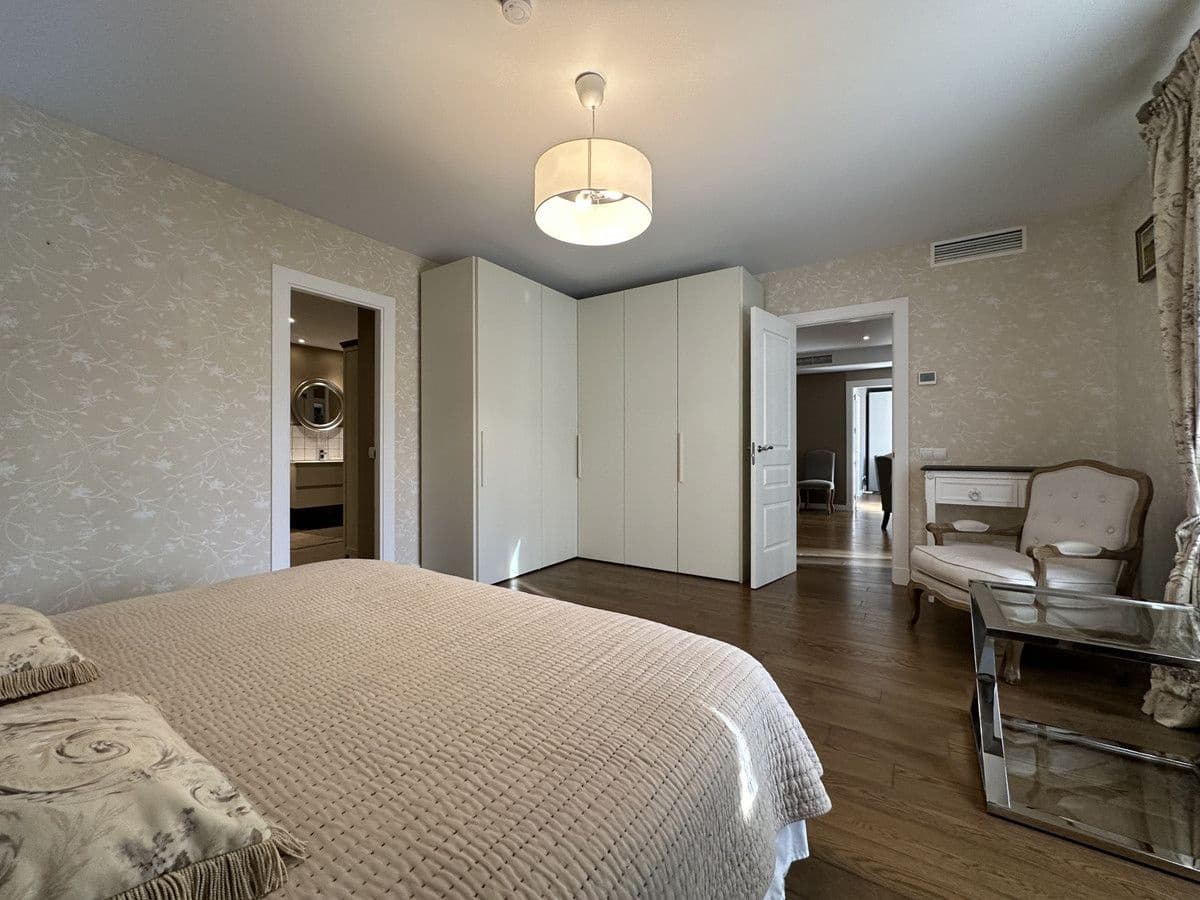 3 sovrum Strandlägenhet till salu i Marbella med pool garage - 1 200 000 € (Ref: 9688716)