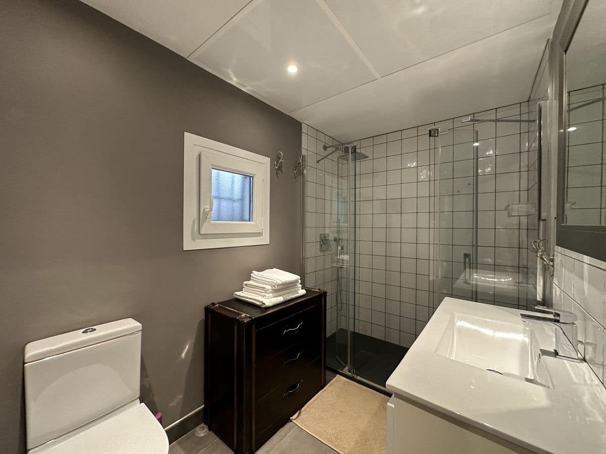 3 sovrum Strandlägenhet till salu i Marbella med pool garage - 1 200 000 € (Ref: 9688716)