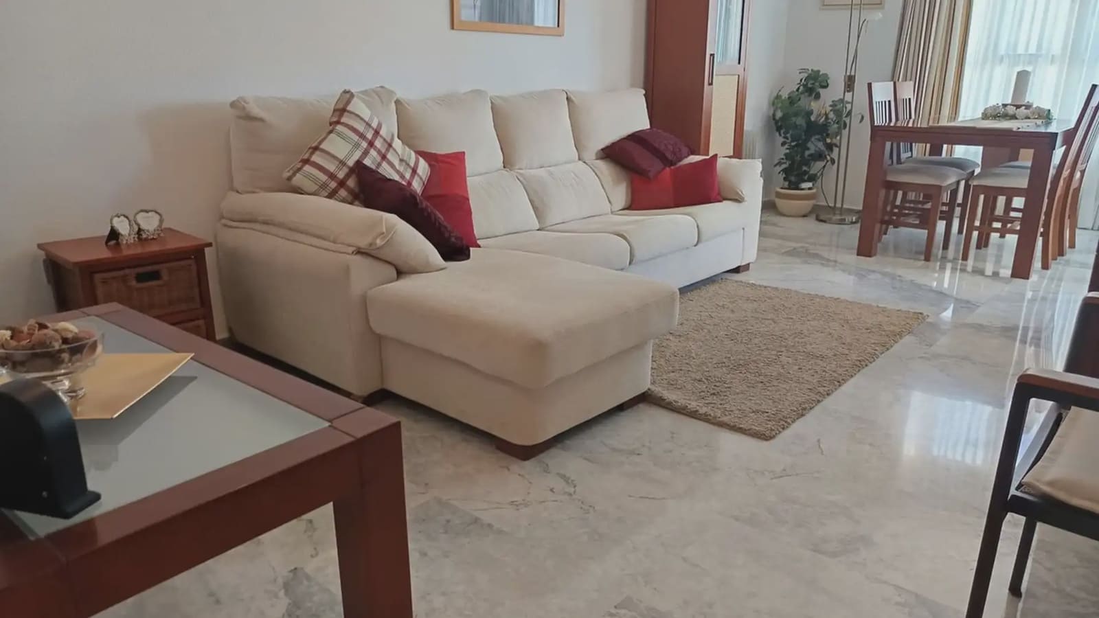 2 bedroom Beach Apartment for sale in Fuengirola with pool garage - € 355,000 (Ref: 9709241)