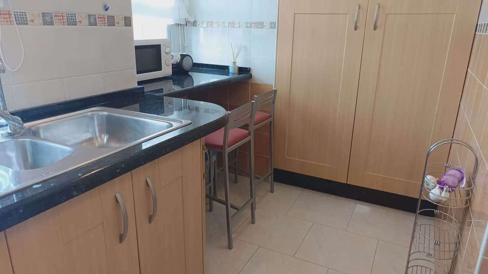 2 bedroom Beach Apartment for sale in Fuengirola with pool garage - € 355,000 (Ref: 9709241)